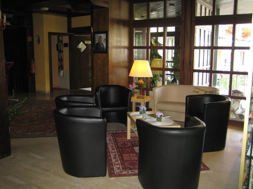 Landhotel Weinhaus Treis Weinähr Zewnętrze zdjęcie